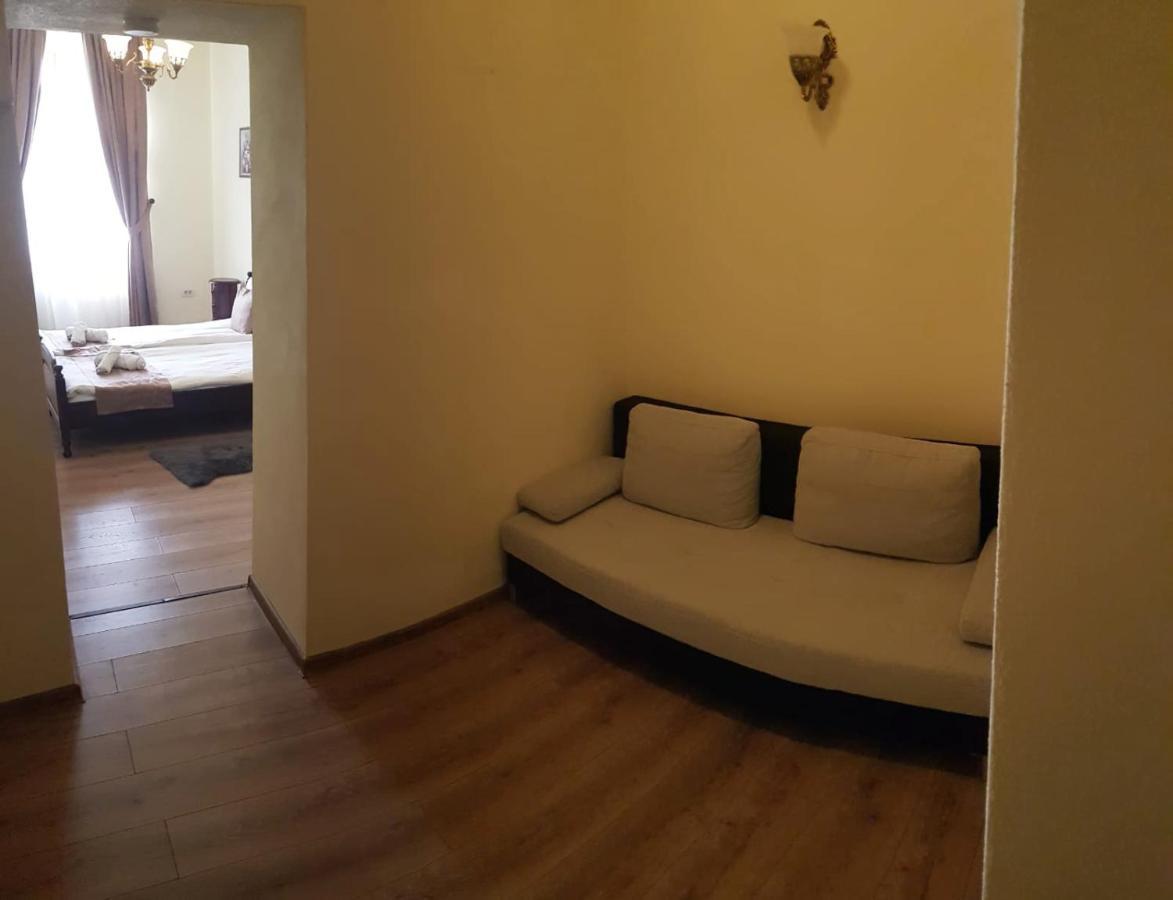 La Maisonnette Braşov Exteriör bild