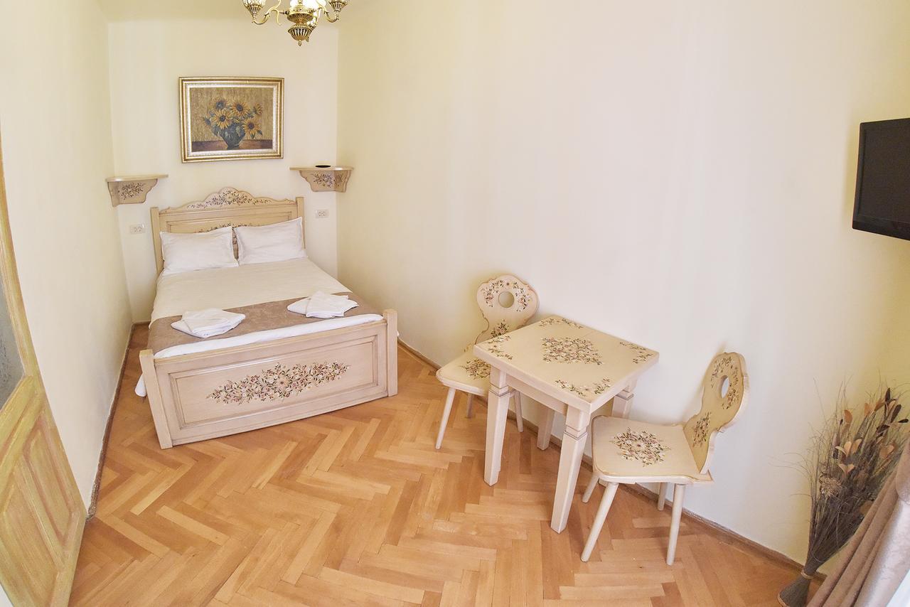 La Maisonnette Braşov Exteriör bild