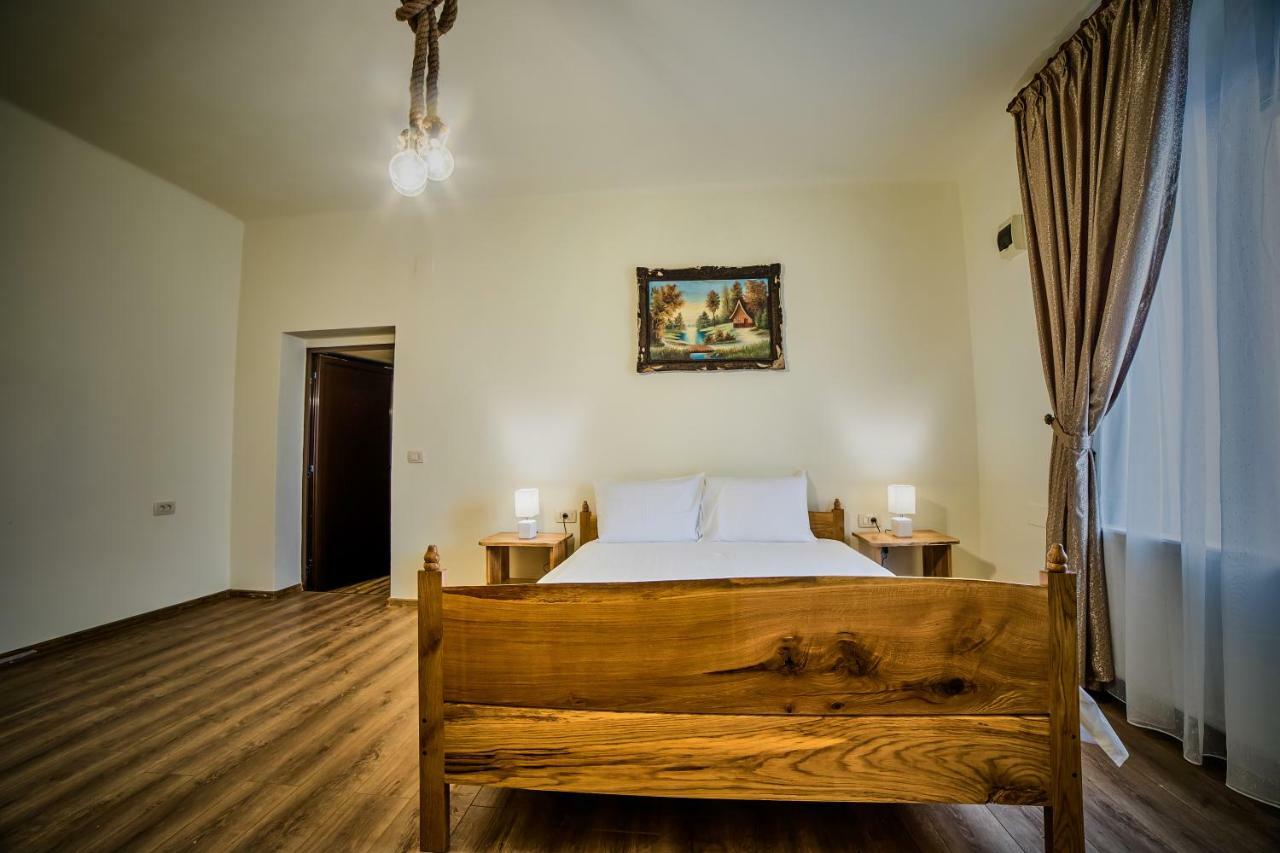 La Maisonnette Braşov Exteriör bild