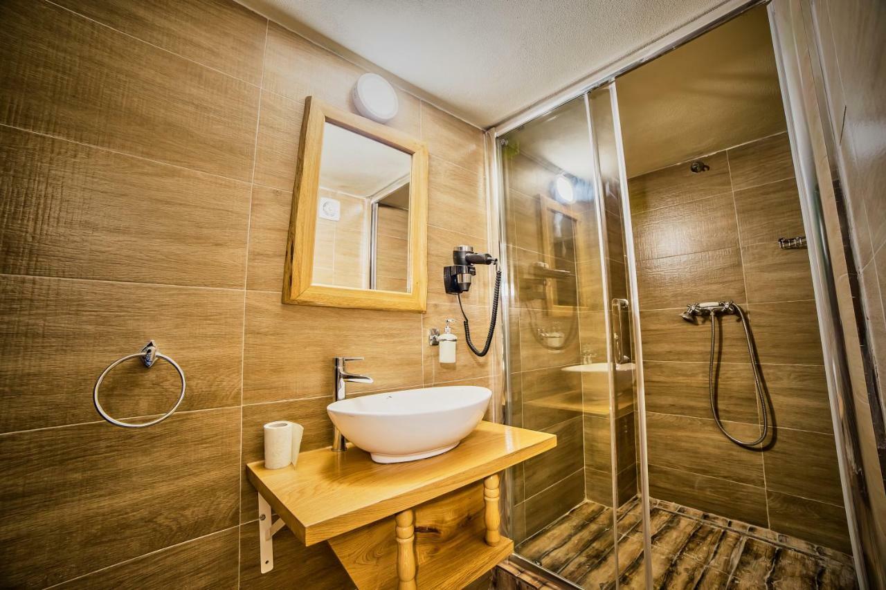 La Maisonnette Braşov Exteriör bild